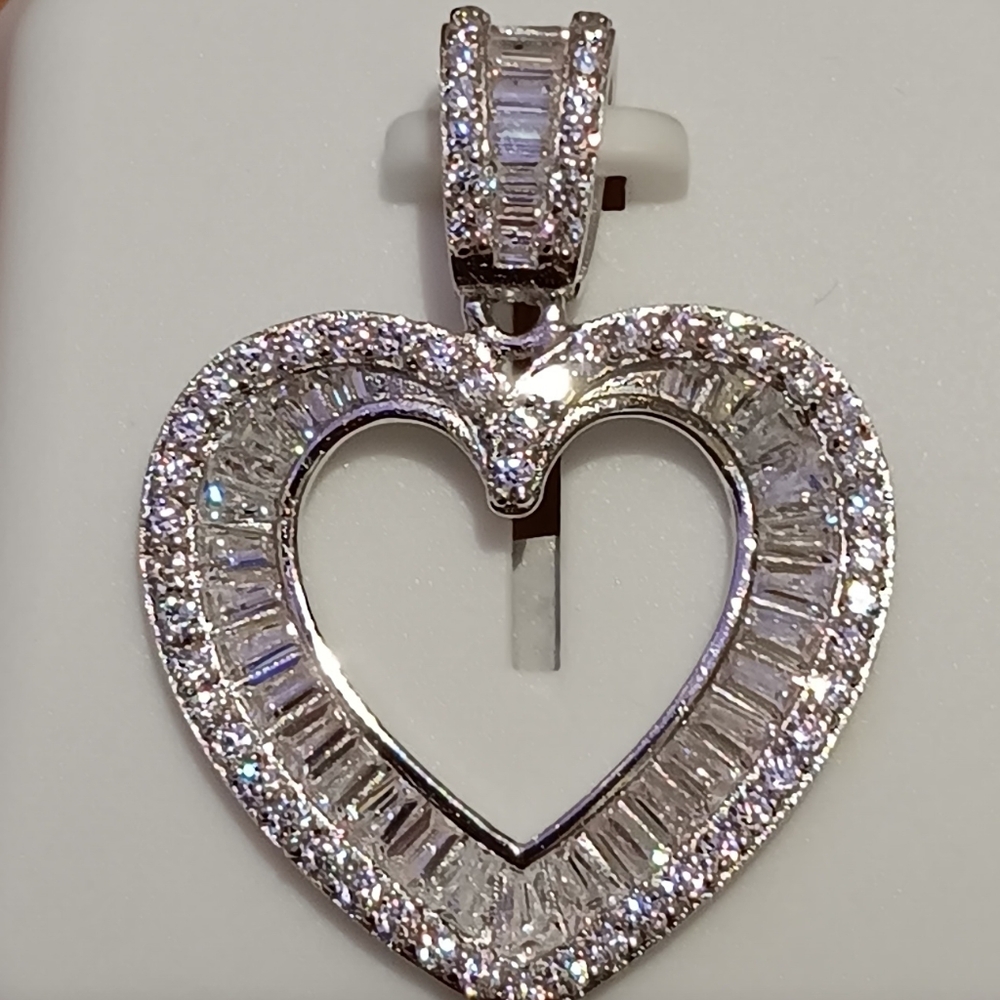 925 SILVER CZ Iced Out Heart Shaped Charm Pendant Baguette/Round Diamond Simulan